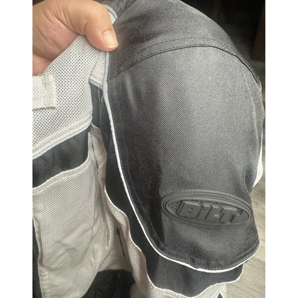 BILT Techno Mesh Women's Motorcycle Jacket White/Black WLG Large W/ Armor